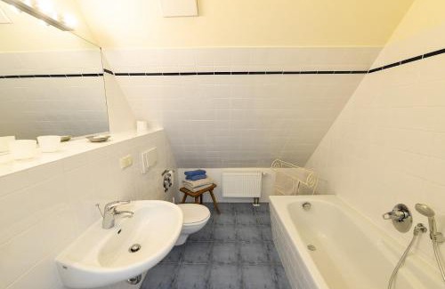 Grubnow Apartamento | Ferienwohnung 7 mit Wasserblick, Balkon 2 Pers