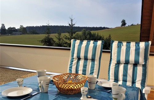 Unterkirnach Apartamento | Apartamento de 81 m2 con 2 dormitorios y terraza en la azotea para máx. 4 personas