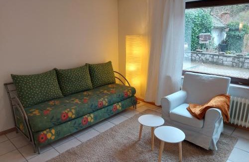 Untermunstertal Apartamento | Ferienwohnung am Bächle