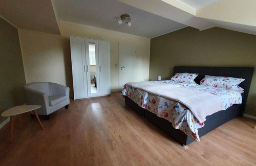 Stiege Apartamento | Ferienwohnung Am Bahnhof