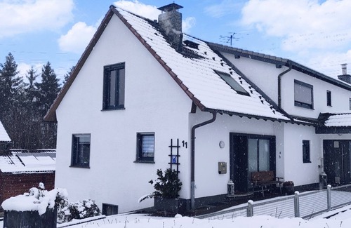 Rodt Casa | Ferienwohnung am See im Bergischen Land
