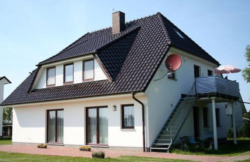 Wieck auf dem Darss Apartamento | Ferienwohnung am Dorfrand