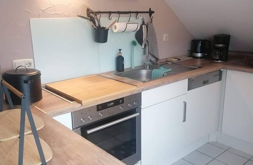 Niedershausen Otro | Ferienwohnung An der Schmiede - Appartement/fewo, Dusche, WC, Balkon