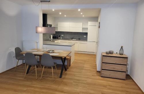 Ebern Apartamento | Ferienwohnung an der Eiswiese