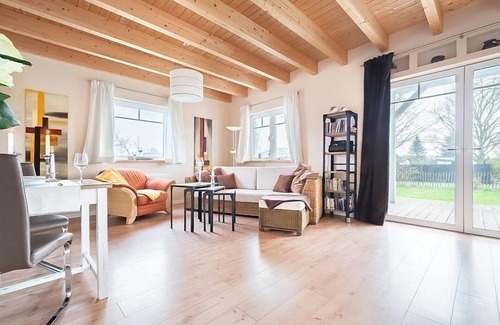 Langholz Apartamento | Ferienwohnung/app. für 2 Gäste mit 75m² in Waabs
