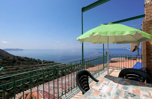 Marina di Pisciotta Apartamento | Ferienwohnung/app. für 4 Gäste mit 100m² in Pisciotta