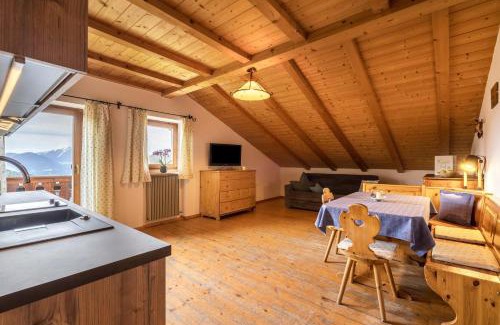 Avelengo Apartamento | Ferienwohnung Aster Nusserhof
