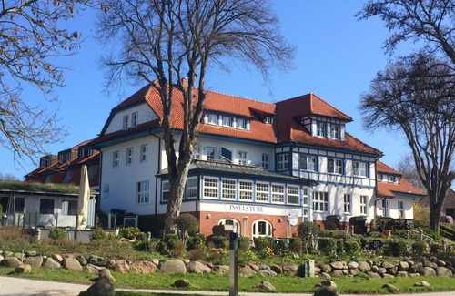 Kloster Hotel | Ferienwohnung auf Hiddensee im Ort Kloster