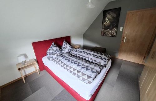 Schwalefeld Apartamento | Ferienwohnung bei Willingen mit Terrasse