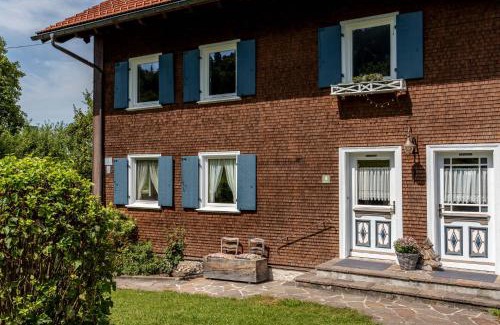 Gruenenbach Apartamento | Ferienwohnung Bergblick - stilvoll & modern im Grünen
