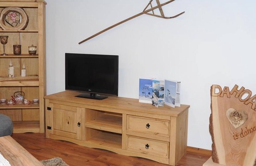 Trins Apartamento | Ferienwohnung Bergler