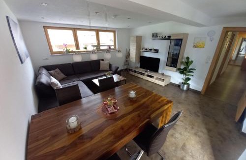 Finsing Apartamento | Ferienwohnung Bergtroll