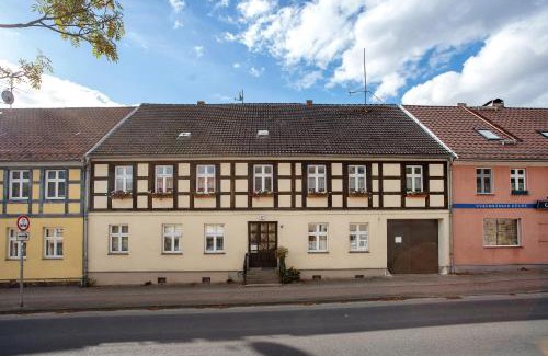 Lychen Apartamento | Ferienwohnung Bett Und Buch