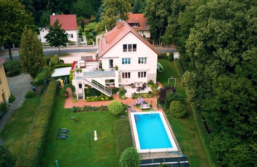 Sudstadt Apartamento | Ferienwohnung Bisch, Deutschland