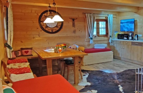 Kiefersfelden Apartamento | Apartamento "cabaña de troncos" hasta máx. 10 personas aproximadamente 90 metros cuadrados