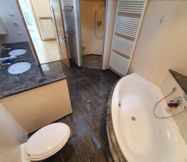 Laces Apartamento | Ferienwohnung Camping Goldrain