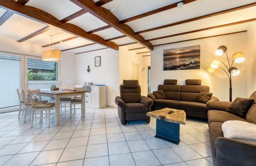 Busumer Deichhausen Apartamento | Ferienwohnung Steuerbord