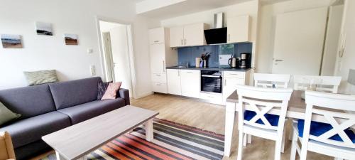 Hohen Wieschendorf Apartamento | Ferienwohnung - "Am Weinstock No 13 - Aurora Vista"