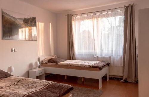 Niederzwehren Apartamento | Ferienwohnung