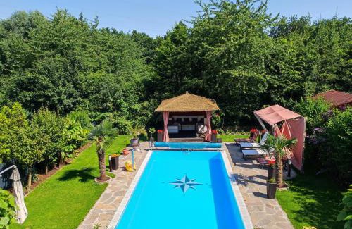 Saarn Apartamento | Ferienwohnung "Sanssouci", Mülheim Selbeck