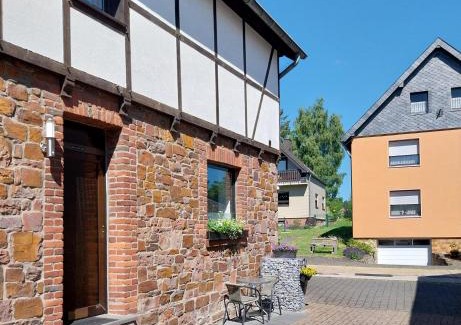 Schleiden Apartamento | Ferienwohnung EifelReich