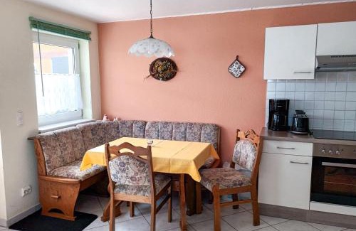 Kroeslin Casa | Ferienwohnung Elfi