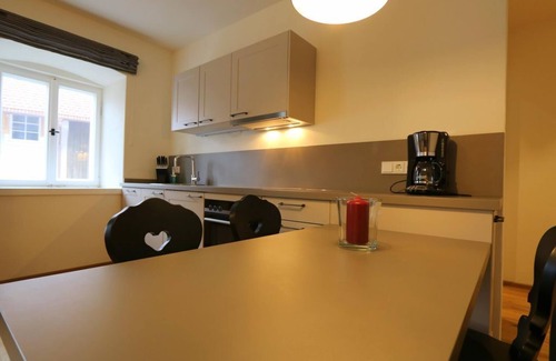 Unterammergau Casa | Ferienwohnung Enzian - Gasthof Stern