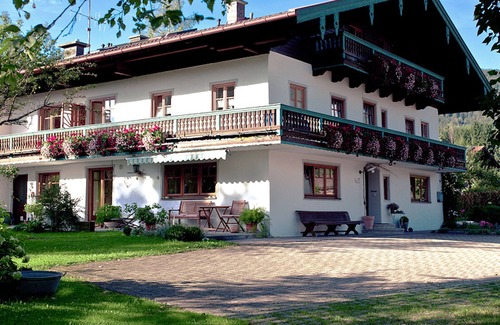 Inzell Apartamento | Ferienwohnung für 4 Personen, 1 Schlaf- und 1 Wohn/schlafzimmer, 50 m²