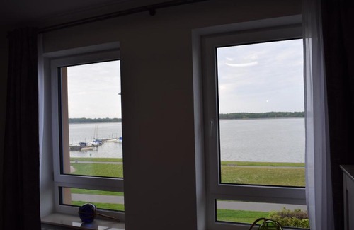 Ribnitz-Damgarten Apartamento | Ferienwohnung Finn