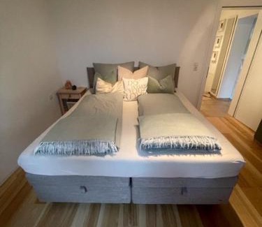 Volders Apartamento | Ferienwohnung Familiengarten