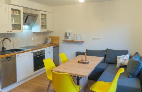 Watterbach Apartamento | Ferienwohnung "Feuer" im Ferienhaus am Waldbach