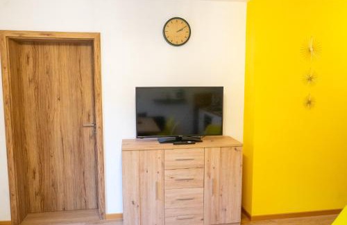 Watterbach Apartamento | Ferienwohnung "Feuer" im Ferienhaus am Waldbach