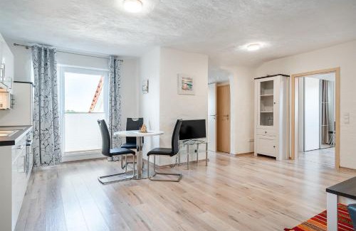 Tannenhausen Apartamento | Ferienwohnung Flut mit Loggia und schönem Ausblick am Badesee Tannenhausen