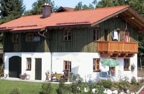 Siegsdorf Apartamento | Ferienwohnung Franziska, 75 qm, 2 Schlafzimmer, Balkon u. Terrasse, Wlan