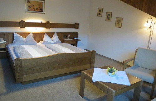Neumagen-Dhron Cama Y Desayuno | Ferienwohnung Glockenblume für 2 Pers. und 2 Schla - Landhaus Mosel / Haus Berghof