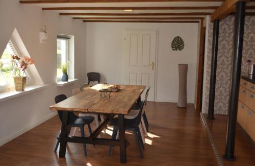 Dersum Apartamento | Ferienwohnung Grafenland