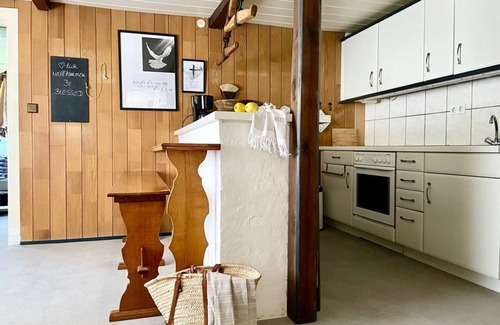 Dorphof Apartamento | Ferienwohnung Große Reetdachkate - Reetdachkaten in Schuby, Ostsee