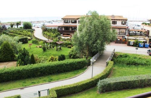 Kuehlungsborn Apartamento | Ferienwohnung Hafenblick