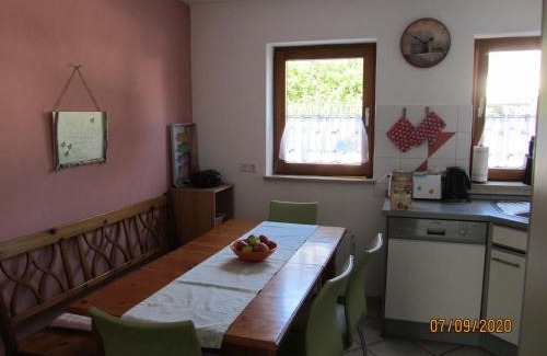 Ailingen Apartamento | Ferienwohnung Haus Pistillo