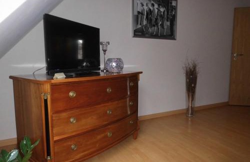 Nikolaiviertel Apartamento | Ferienwohnung Himmel und Hölle