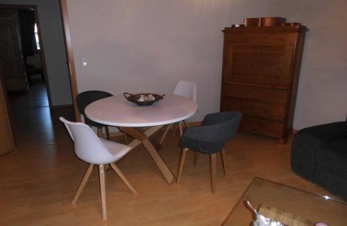 Nikolaiviertel Apartamento | Ferienwohnung Himmel und Hölle