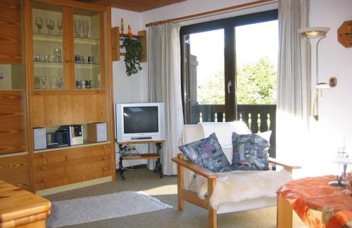 Bischofswiesen Apartamento | Ferienwohnung Hirschfelder