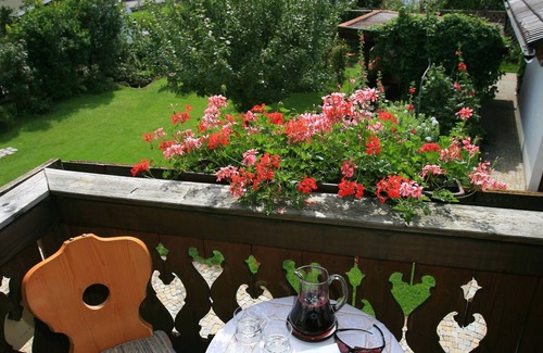 Bad Feilnbach Apartamento | Ferienwohnung "Hoamat" bis 4 Personen, 70 qm, 2 sep. Schlafzimmer, Balkon