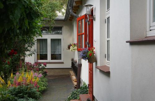 Warnemuende Apartamento | Ferienwohnung Hofidyll - Warnemünde