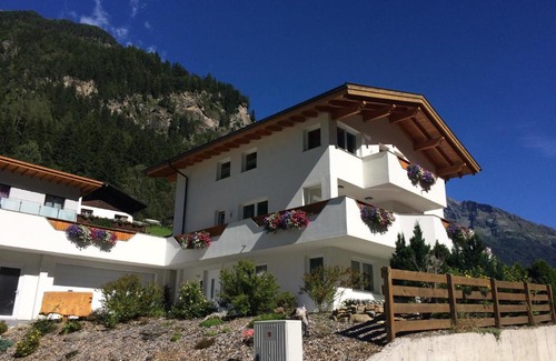 Jerzens Apartamento | Ferienwohnung Holzknecht