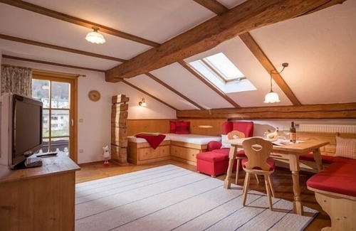 Kiefersfelden Apartamento | Apartamento "im Bauernhaus" hasta 8 personas (aprox. 120 qm)