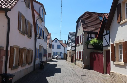 Meckenheim Apartamento | Ferienwohnung im Historischen Ortskern Meckenheim