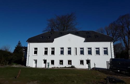 Hurup Apartamento | Ferienwohnung im Palais Rosenlund