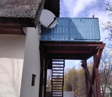 Ostseebad Wustrow Apartamento | Ferienwohnung im Rohrdachhaus