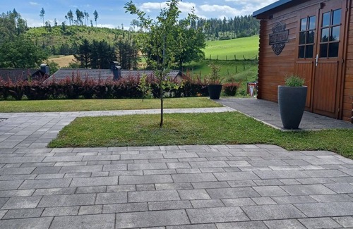 Hausen Apartamento | Ferienwohnung "Im Wiesenrain" - Appartement/fewo, Dusche, WC, Terrasse